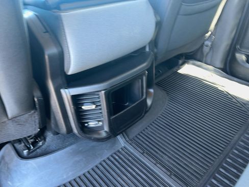 Used 2019 RAM 1500 Big Horn AWD/4WD image 25