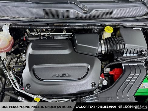 Used 2021 Chrysler Pacifica Limited w/ Premium & Safety Sphere Group image 33