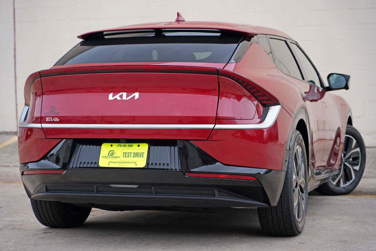 Used 2023 Kia EV6 Wind w/ Wind Technology Package AWD/4WD image 4