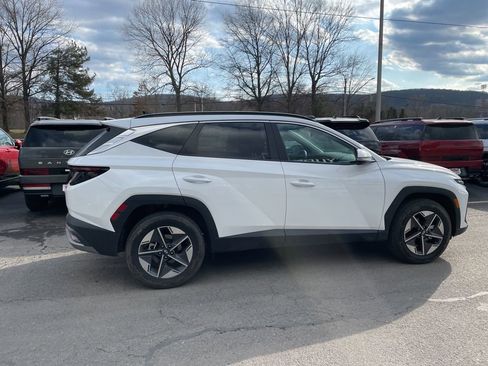New 2025 Hyundai Tucson SEL image 3