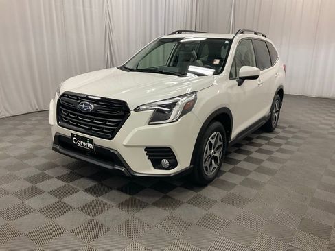 Certified 2023 Subaru Forester Premium AWD/4WD image 5