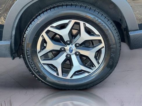 Certified 2024 Subaru Forester Premium AWD/4WD image 8