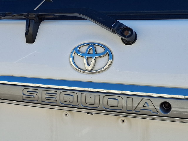 Used 2014 Toyota Sequoia Limited AWD/4WD image 29