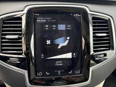 Used 2016 Volvo XC90 T6 Momentum w/ Momentum Plus Package AWD/4WD image 20
