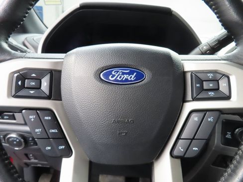 Used 2022 Ford F350 Lariat image 50