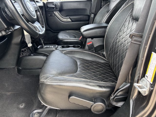 Used 2017 Jeep Wrangler Unlimited Sport w/ Quick Order Package 24S AWD/4WD image 19