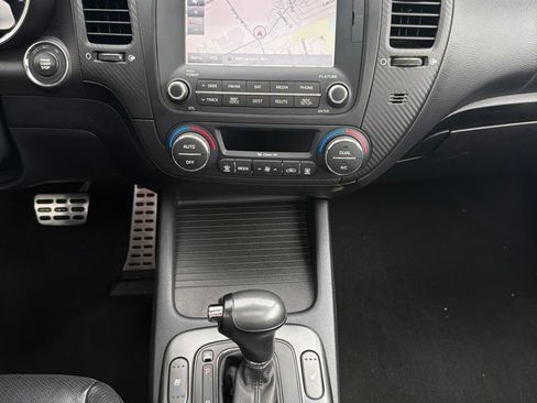 Used 2016 Kia Forte Koup SX w/ SX Premium Package FWD image 7