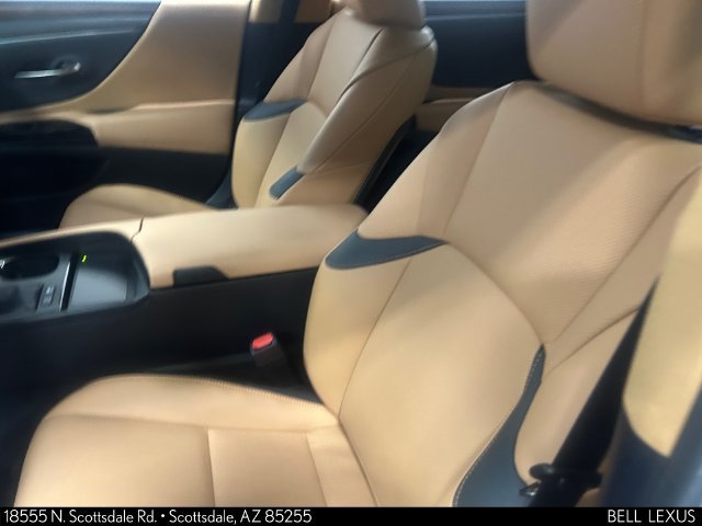 Used 2025 Lexus ES 300h w/ Premium Package FWD image 17