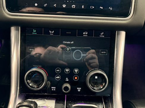 Used 2019 Land Rover Range Rover Sport SVR image 54