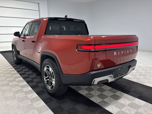 Used 2023 Rivian R1T Adventure AWD/4WD image 3