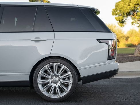 Used 2019 Land Rover Range Rover Supercharged AWD/4WD image 5