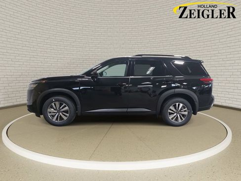 New 2026 Nissan Pathfinder SL AWD/4WD image 8