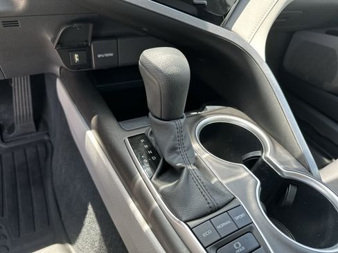 Used 2023 Toyota Camry LE AWD/4WD image 23