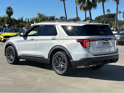 New 2026 Ford Explorer ST image 4