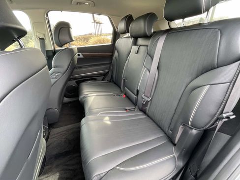 Used 2021 Genesis GV80 3.5T w/ Advanced Package 06 image 12