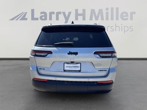 New 2025 Jeep Grand Cherokee L Limited w/ Black Appearance Package image 7