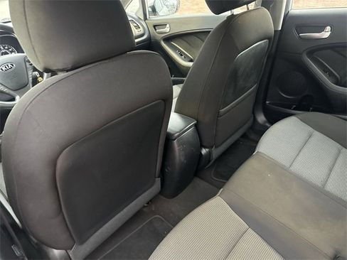 Used 2018 Kia Forte LX image 23