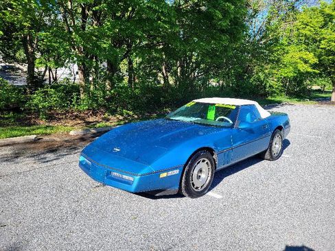 Used 1987 Chevrolet Corvette Convertible image 2