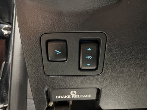 Used 2020 Ford F250 Lariat w/ Tremor Off-Road Package image 22