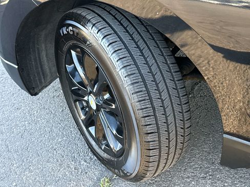Used 2020 Chevrolet Equinox LT AWD/4WD image 8