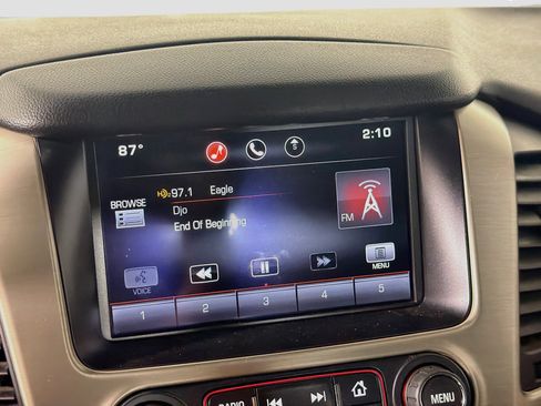 Used 2015 GMC Yukon Denali w/ Premium Package RWD image 19