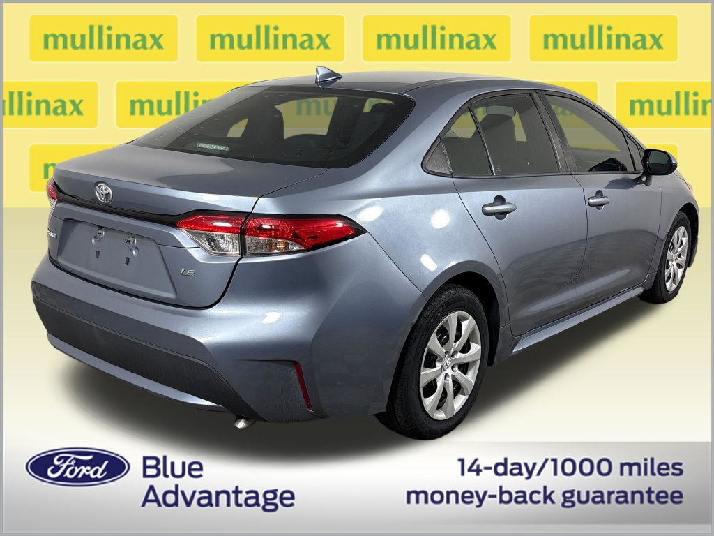 Used 2022 Toyota Corolla LE FWD image 4