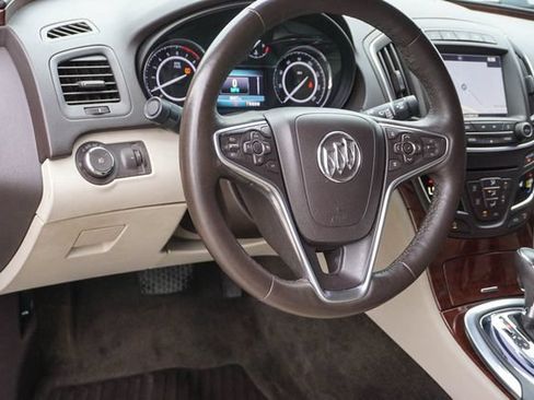 Used 2016 Buick Regal Premium w/ Driver Confidence Package #2 FWD image 10