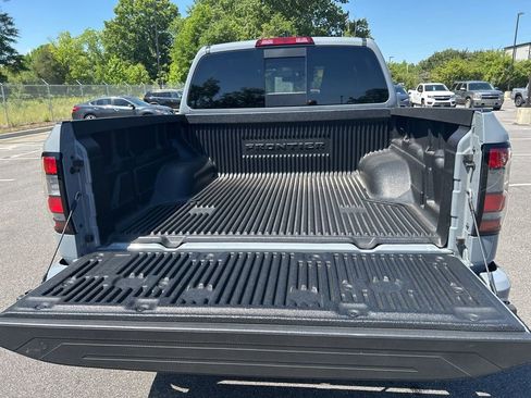 Certified 2025 Nissan Frontier Pro-X RWD image 12