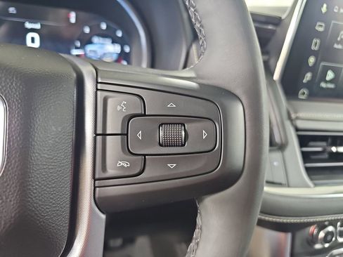 Certified 2023 GMC Yukon SLT w/ SLT Luxury Package image 25