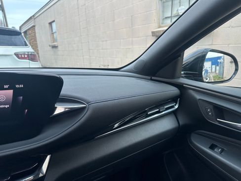 Used 2025 Buick Envista Sport Touring image 33