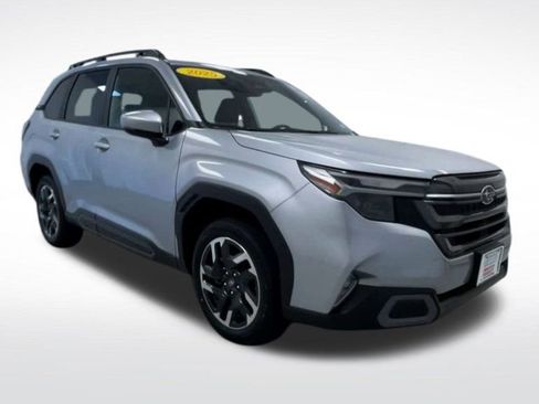 Certified 2025 Subaru Forester Limited image 19