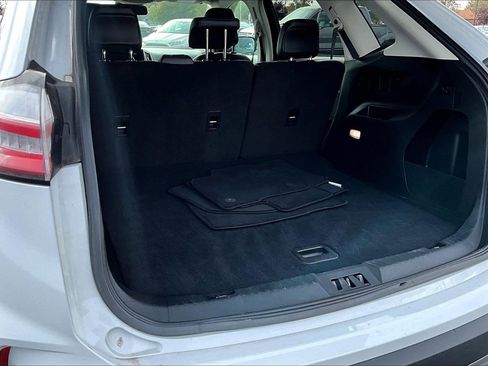 Used 2023 Ford Edge SEL image 19