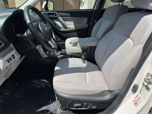 Used 2017 Subaru Forester 2.5i Premium w/ Popular Package #2A AWD/4WD image 14