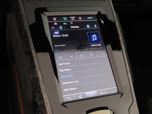 Used 2024 Lamborghini Huracan EVO image 23