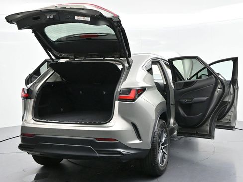 Used 2022 Lexus NX 250 FWD w/ Towing Package (2000 Lbs) image 43