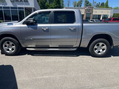 Used 2022 RAM 1500 Big Horn AWD/4WD image 3