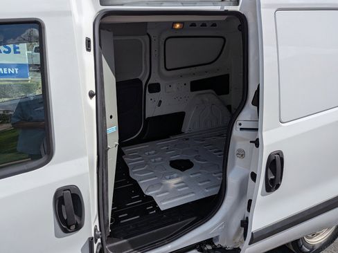 Used 2022 RAM ProMaster City Tradesman image 22