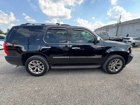 Used 2013 Chevrolet Tahoe LTZ AWD/4WD image 7