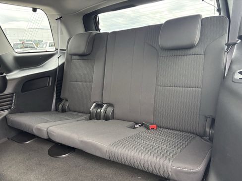 Used 2016 GMC Yukon SLE w/ HD Trailering Package image 18
