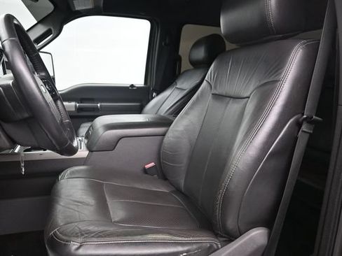 Used 2015 Ford F250 Lariat w/ Lariat Interior Package AWD/4WD image 13
