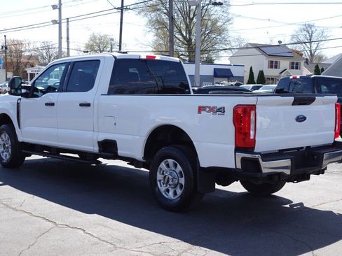 Used 2024 Ford F250 XLT w/ FX4 Off-Road Package AWD/4WD image 2