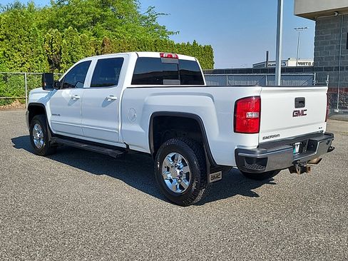 Used 2018 GMC Sierra 2500 SLE w/ SLE Fleet Convenience Package AWD/4WD image 5