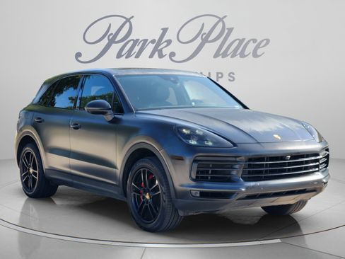 Used 2020 Porsche Cayenne AWD/4WD image 4