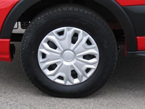 Used 2024 Ford E-Transit 148 Medium Roof image 4