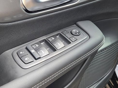 New 2026 Chrysler Pacifica Select image 25