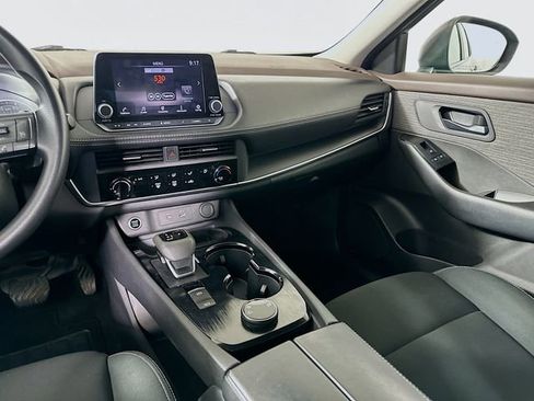 Used 2023 Nissan Rogue S image 23