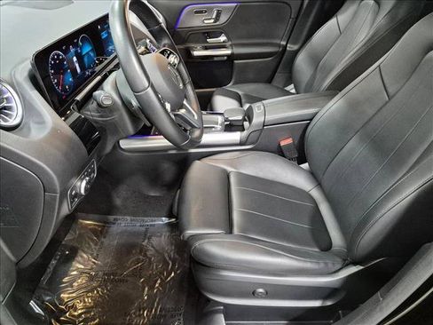Used 2022 Mercedes-Benz GLA 250 4MATIC w/ Premium Package Lite image 16