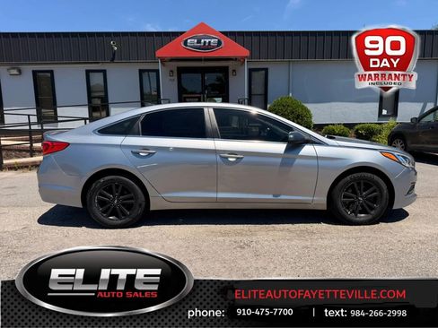 Used 2016 Hyundai Sonata SE FWD image 1