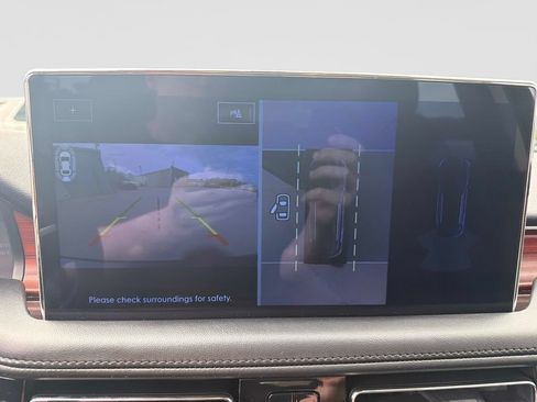 Used 2023 Lincoln Nautilus Reserve w/ Equipment Group 202A AWD/4WD image 25