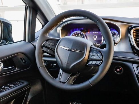 New 2026 Chrysler Pacifica Select w/ S Appearance Package image 16